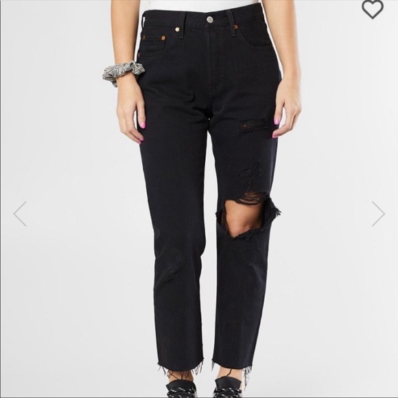 *SOLD* LEVI’S 501 black straight leg jeans - Picture 7 of 8